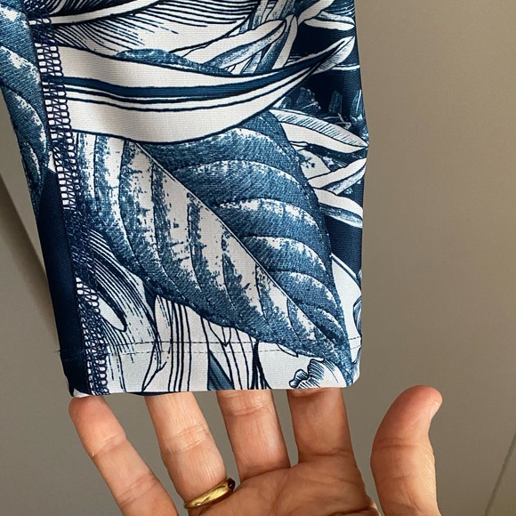 Maaji Women’s High-Waisted Floral Navy Leggings - Picture 10 of 15